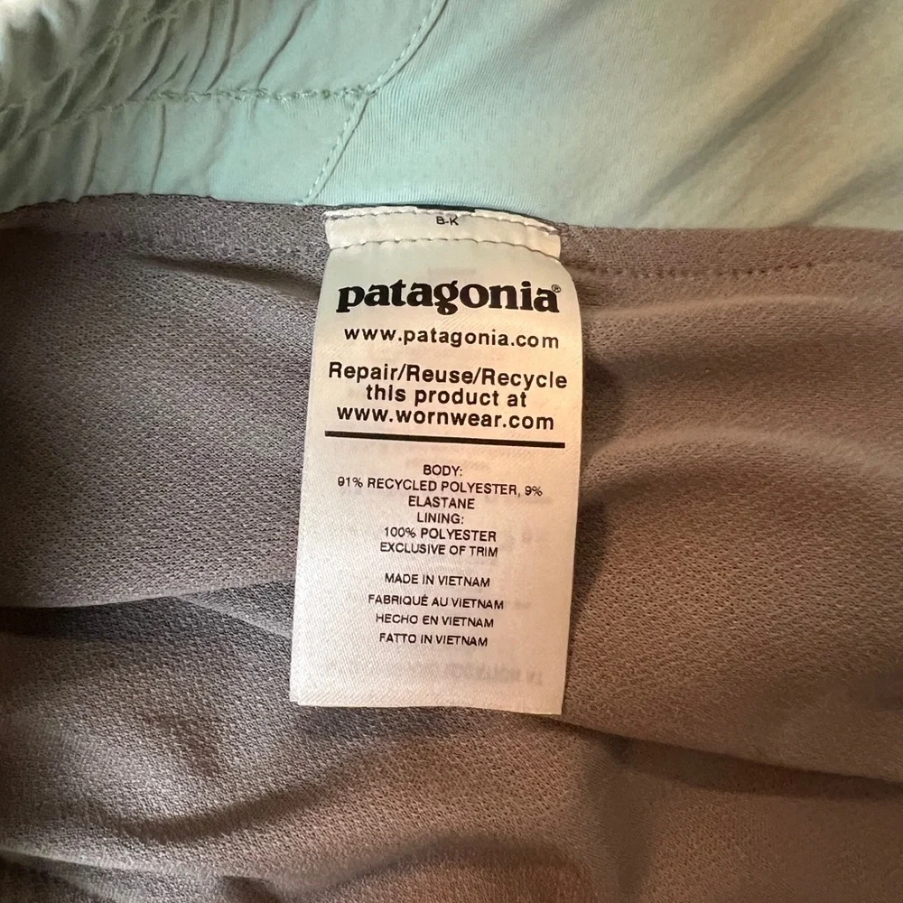 Patagonia Women's Nine Trails Running Shorts Lined 4” Inseam Smokey Violet SZ XL